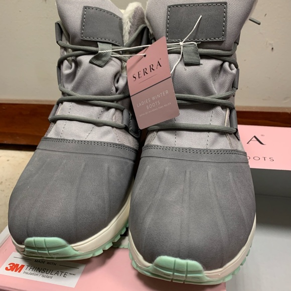 New in Box SERRA Ladies' Winter Boots - Picture 2 of 6